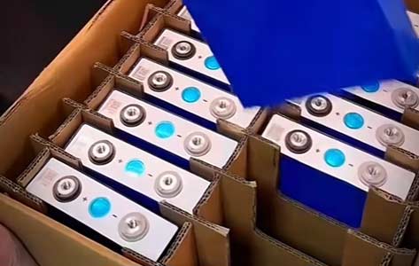 億緯磷酸鐵鋰電芯定做24V 115ah鋰電池組,適用戶外工業(yè)家用等領(lǐng)域