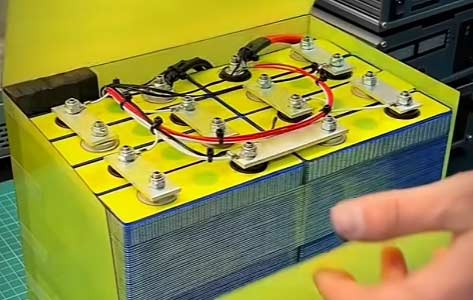 億緯磷酸鐵鋰電芯定做24V 115ah鋰電池組,適用戶外工業(yè)家用等領(lǐng)域1739332554347369.jpg